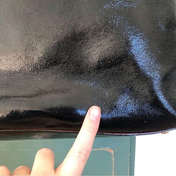 ♠️ Kate spade New York ♠️ large black patent leather handbag - Picture 9 of 17